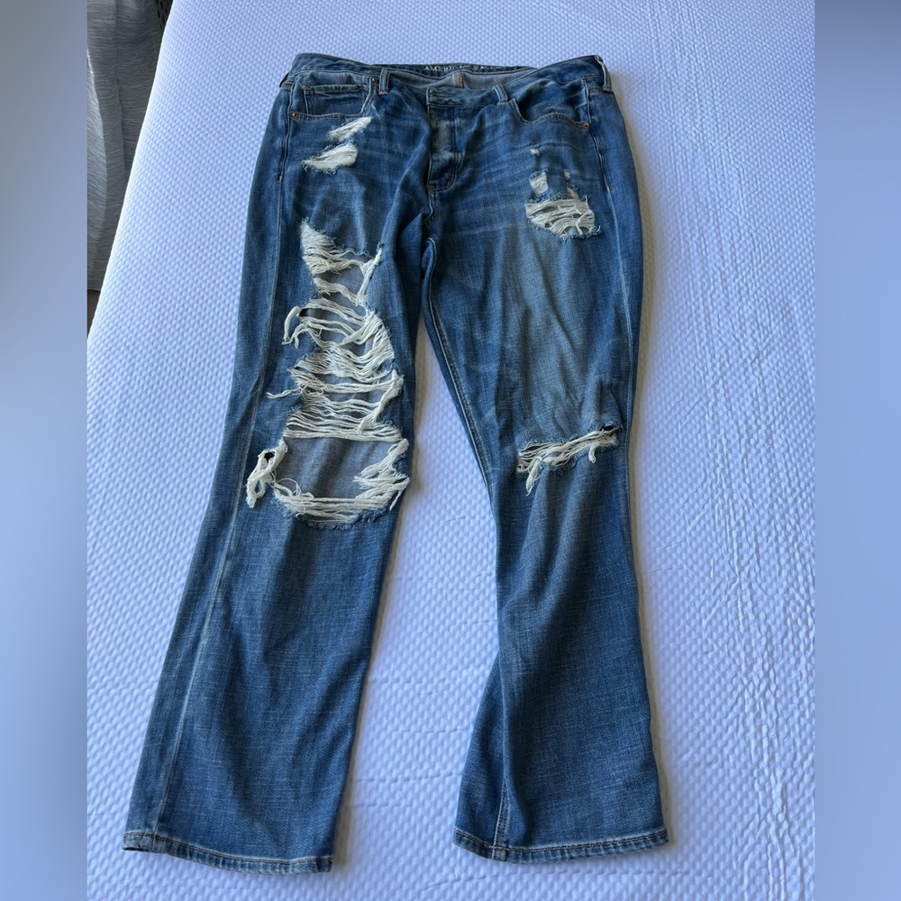 American Eagle Mom Jeans